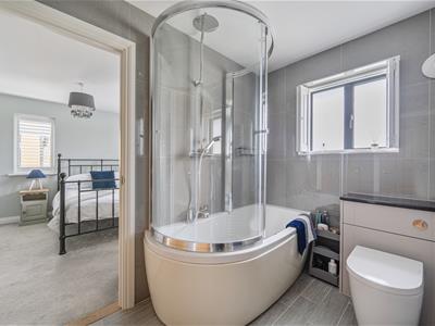 Jack & Jill Family Bathroom